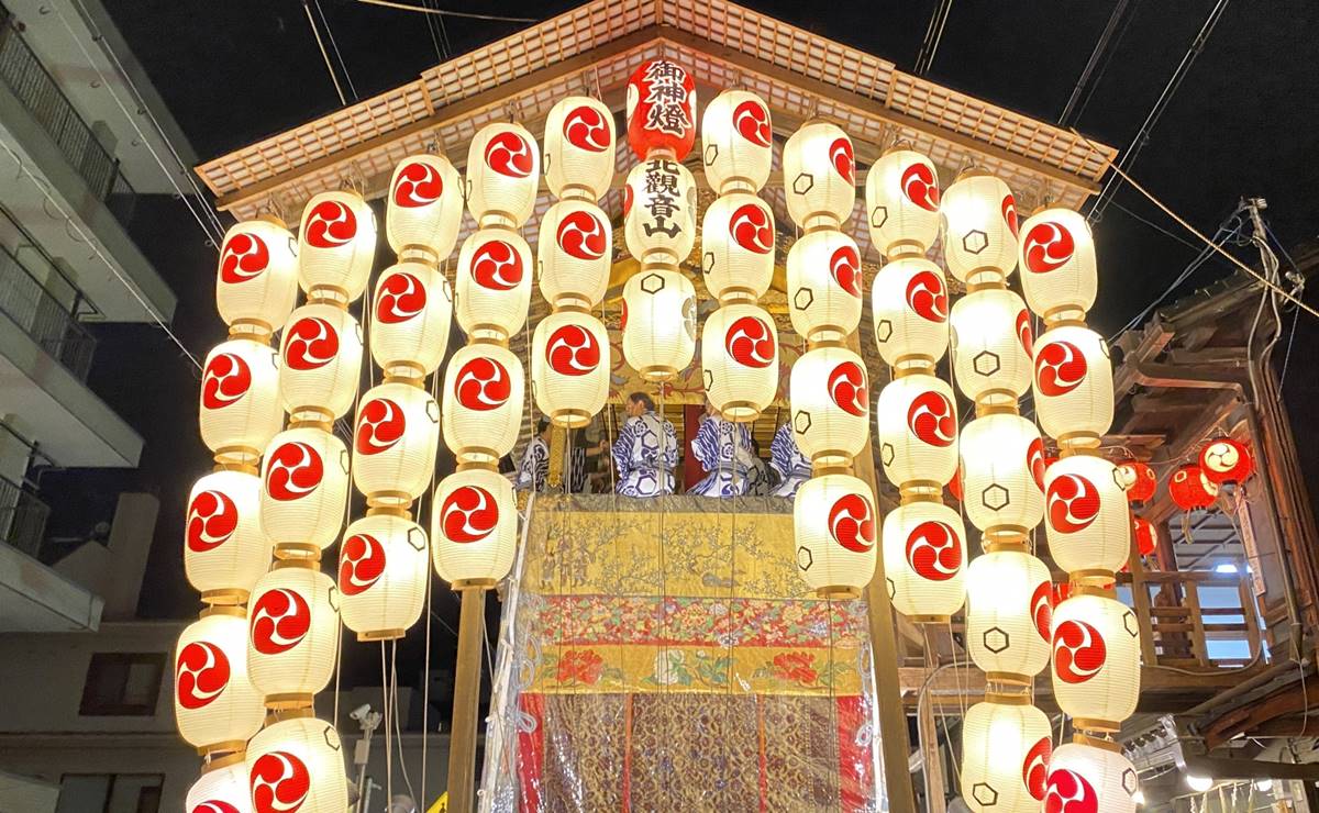 京都祇園祭「山鉾の提灯」100％再生可能エネルギーが千年の伝統を 