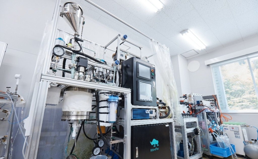 下水汚泥から電力と高濃度CO2を同時創出 実証開始 水ing