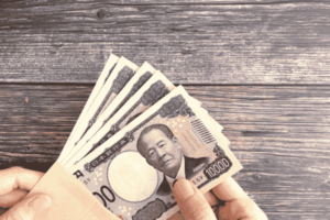 形見分けが現金だった場合の金額相場
