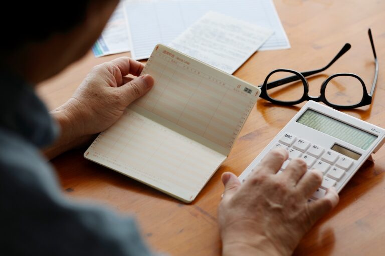 仏壇じまいにかかる費用の相場はいくら？安く抑えるポイントも解説