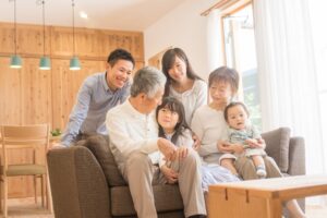 ゴミ屋敷の片付け費用を支払う人