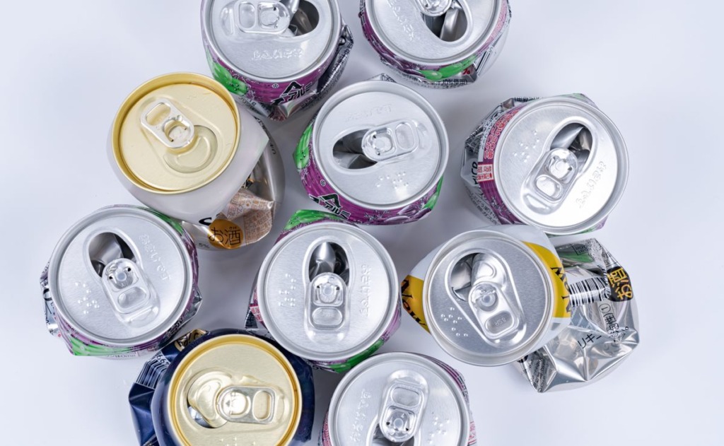 ビールの空き缶はゴキブリの大好物……まるごとスッキリ隊は資源ゴミも 