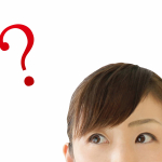 悩む女性